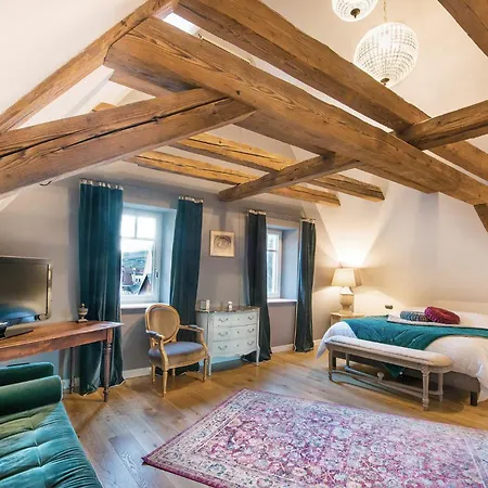 Le Clos Marguerite - *